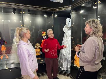 Кукол становится больше!. 5 ноября в Донецком театре кукол прошла встреча с руководителями театральных коллективов, работающих во Дворце культуры «Металлургов» г. Мариуполь