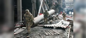 Росгвардейцы обезвредили боеприпасы, брошенные ВСУ на«Азовстали» (видео)