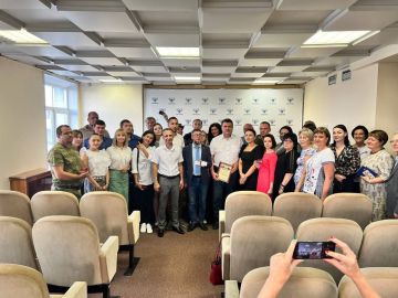 Журналисты Донецкой Народной Республики поздравляют с днем рождения председателя Союза журналистов России Владимира Соловьева!