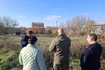             2   &quot;&quot;,       ...