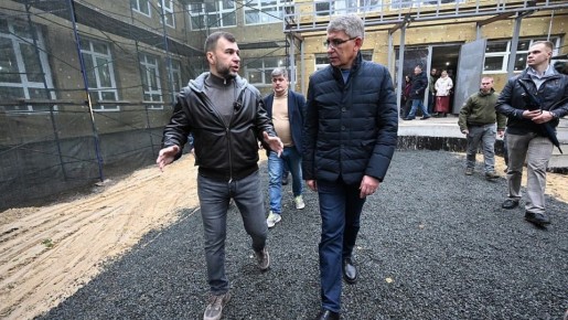 Миляев и Пушилин проинспектировали ход строительства соцобъектов в Мариуполе