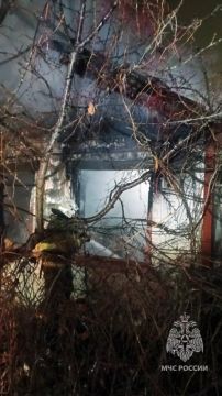 В Мариуполе на пожаре пострадали два человека