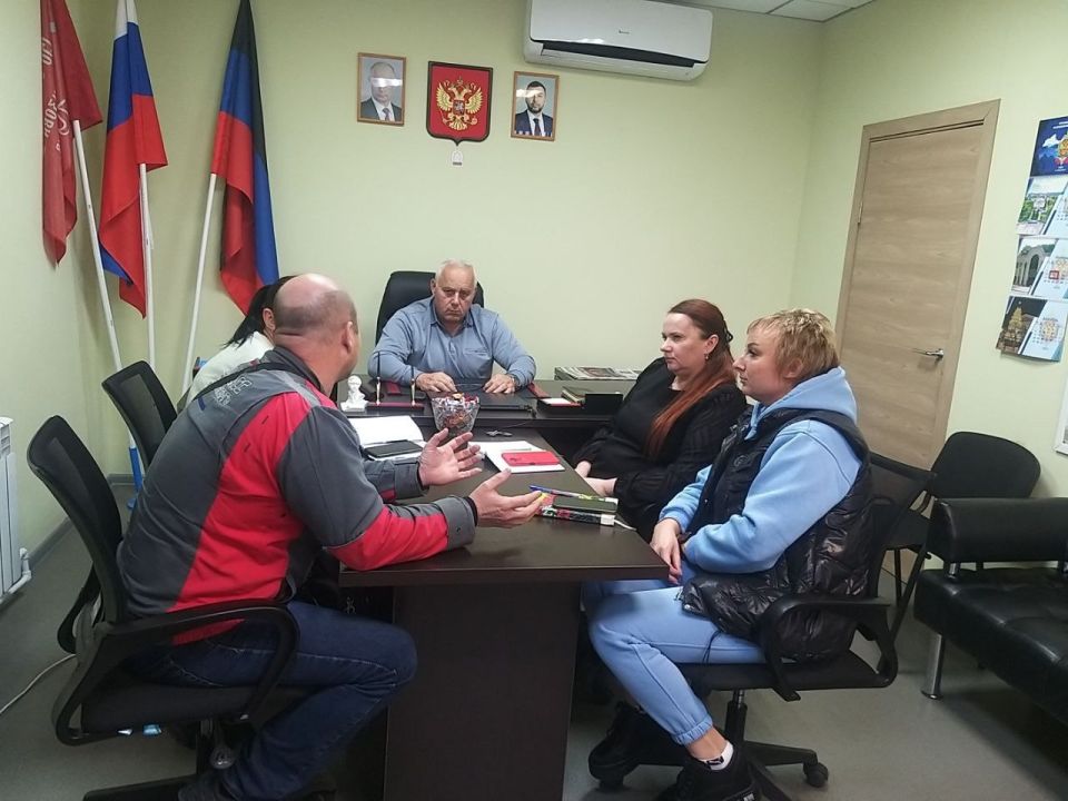 Состоялась встреча руководителя Управы Ильичевского внутригородского района города Мариуполь Скударь Владимира с представителями ресурсопоставляющих компаний
