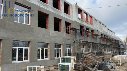 Продолжаются работы по восстановлению школы №40 в Орджоникидзевском районе Мариуполя