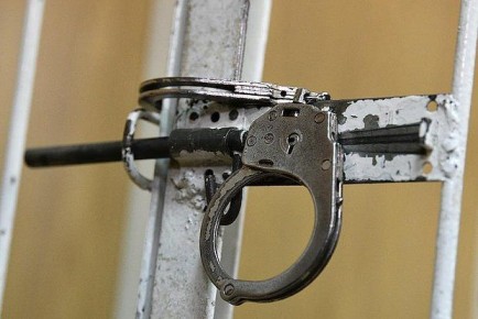 В ДНР осудили мужчину, планировавшего теракт в учебном заведении