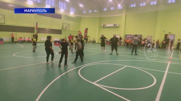 В мариупольской школе №68 прошли соревнования по тег-регби