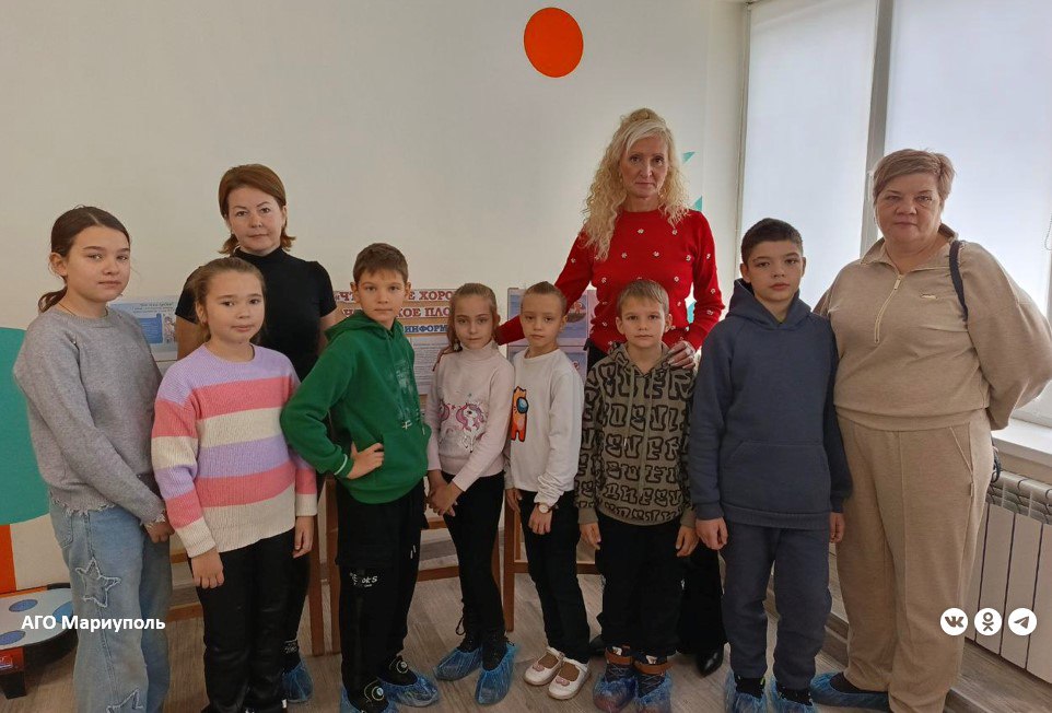 Библиотекари помогают мариупольским детям и подросткам разобраться в вопросах правопорядка