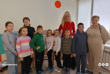 Библиотекари помогают мариупольским детям и подросткам разобраться в вопросах правопорядка