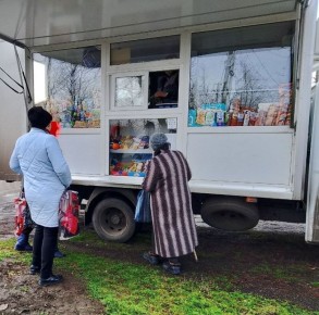 С 22 по 25 ноября 2025 года осуществлена выездная торговля с использованием автомагазинов в населенных пунктах городских округов Донецк, Горловка, Мариуполь, на территории г. Авдеевка, также Волновахского, Володарского...