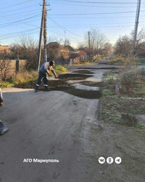 В частном секторе левобережья Мариуполя специалисты отремонтировали дорогу