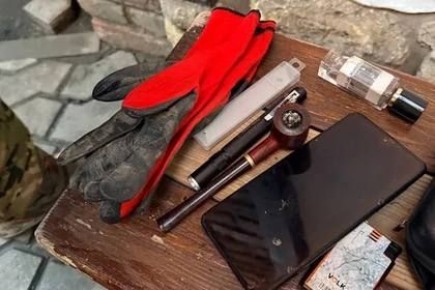 Под одним из банков Мариуполя росгвардейцы задержали воров телефонного кабеля