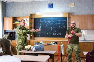 В Макеевке и Мариуполе провели антитеррористические форумы для молодежи