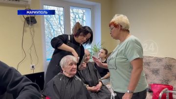 Волонтеры совместно со студентами провели благотворительную акцию для подопечных дома инвалидов № 1. 28.11.2025