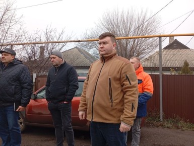 Александр Черников взял в работу обращения жителей Кировского района Донецка