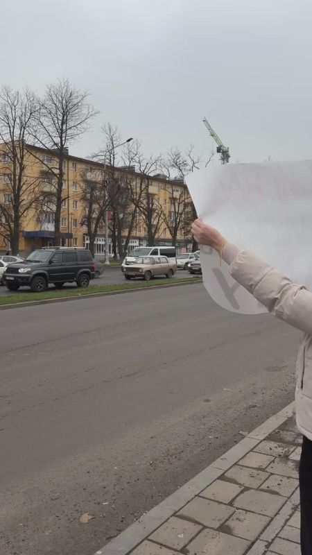 Грэм Филлипс: Вот такой необычный эксперимент в Мариуполе от Елизаветы в День матери