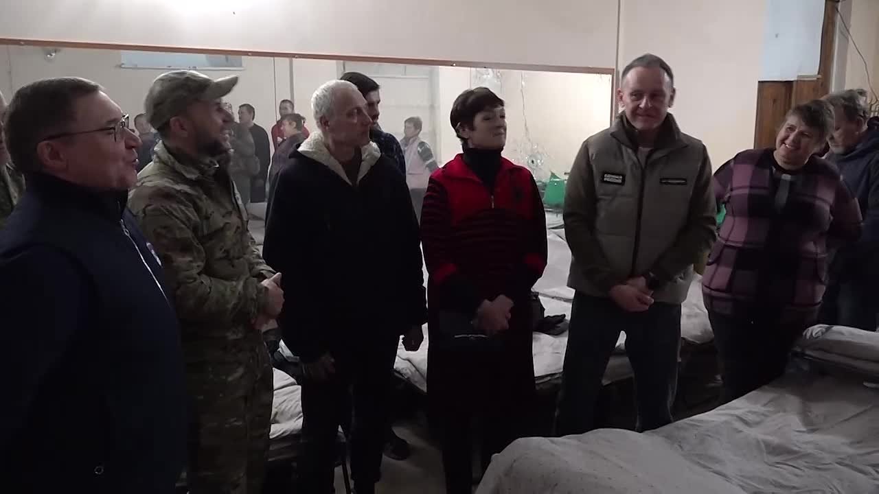 Денис Пушилин: В пункте временного размещения в Селидово беженцы из Красноармейско-Димитровской агломерации получают необходимую помощь