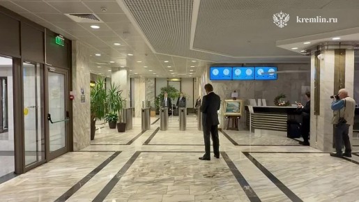 Президент отвечает на вопросы представителей СМИ