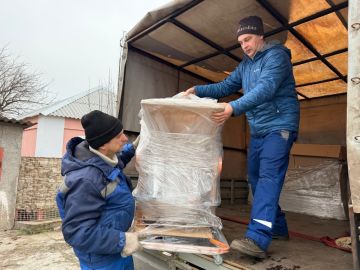Санкт-Петербург протягивает руку помощи Мариуполю: специализированное оборудование для ребёнка с инвалидностью