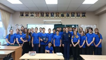 Студенты-спасатели Мариупольского МО ВСКС и ССО ВСКС ПГТУ рассказали школьникам про правила зимней безопасности