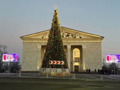Губернатор Санкт-Петербурга Александр Беглов сообщил, что город подготовил программу культурных мероприятий, приуроченных к открытию восстановленного драматического театра в Мариуполе