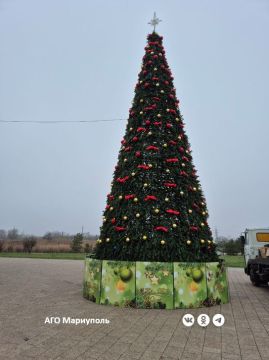 Мариупольские энергетики проверили работу праздничной иллюминации