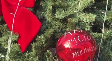 Санкт-Петербург дарит Мариуполю искусство!