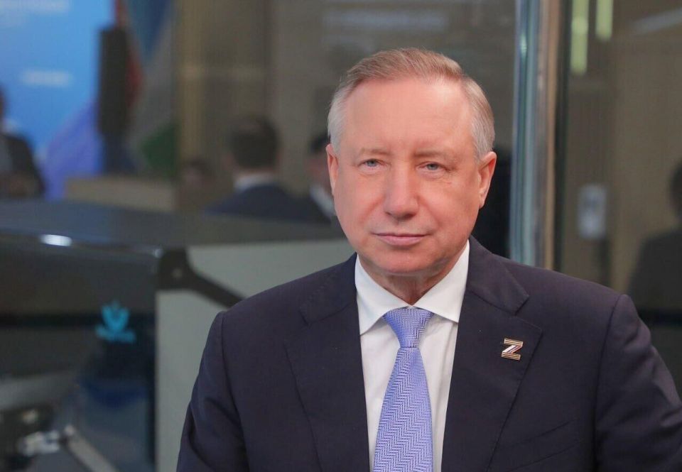 Беглов исполнил мечту девочки из Мариуполя