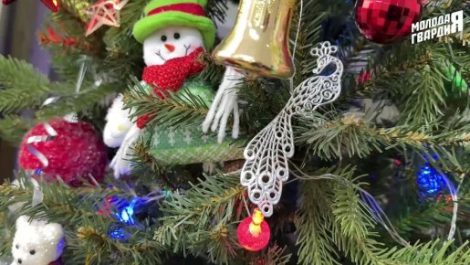 Яркий новогодний карнавал для людей серебряного возраста