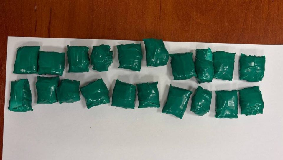 Полицейские задержали наркосбытчицу в Мариуполе