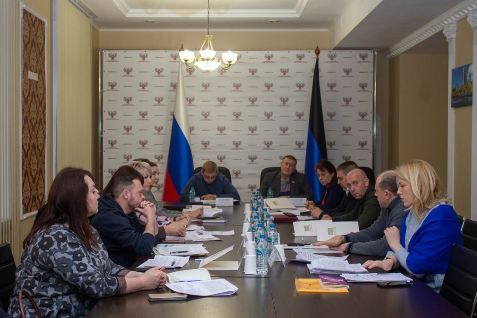 ����� �������: ���������� ������� ��������� C����� ���������� � ��������� ���� ����������� �� ���������� � ������ ��� �141-�� �� ��������� �������, ����� ��������� ������� �������� � ���������� ������ �������� �� ����������...