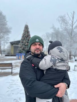 Влюбился в Донбасс и остался здесь жить: Прораб из Липецка Алан Бекоев активно участвует в восстановлении ДНР