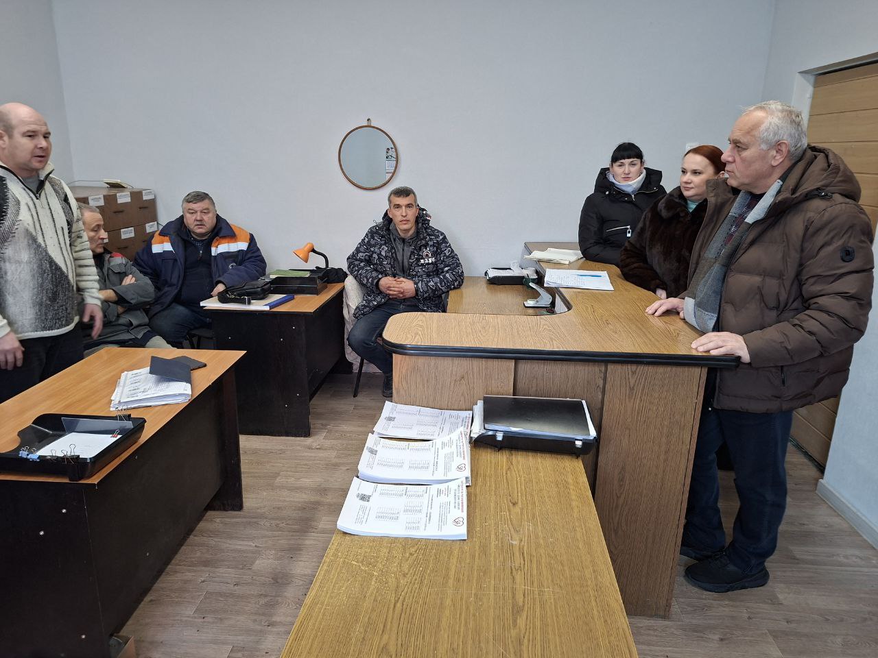 Руководитель Управы Ильичевского внутригородского района города Мариуполь Скударь Владимир совместно с заместителем руководителя Соломиной Татьяной провели встречу с сотрудниками участка Ильичевского района филиала...