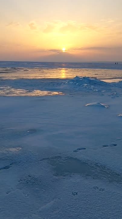 Зимний закат на левобережном пляже