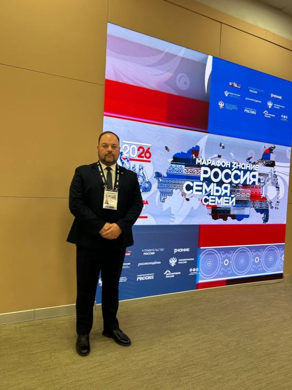 Директор Сартанской детской школы искусств Николай Савин в составе делегации Донецкой Народной Республики принял участие в открытии Года единства народов России