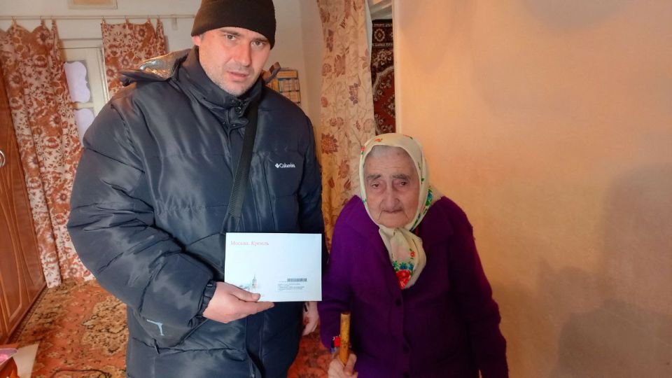 Восстанавливала после войны родное село