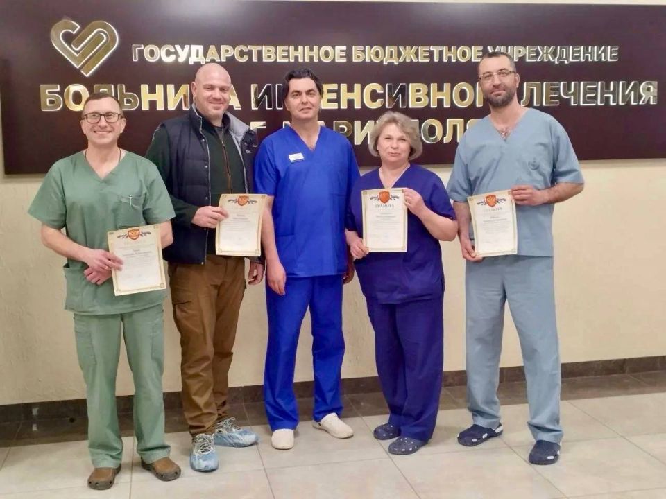 Петербургские врачи отправились в Мариуполь