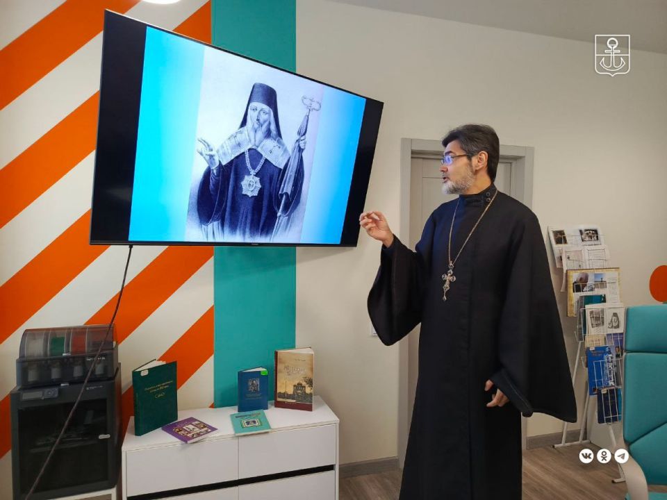 Девятиклассникам СШ №7 рассказали об Игнатии Мариупольском