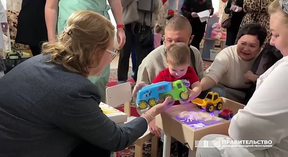 Лариса Толстыкина: Открыли первый в регионе Центр помощи женщинам и детям, который расположился на базе специализированного дома ребенка города Донецка «Родничок»