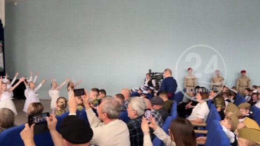 В школах города проходят праздничные концерты, посвящённые Дню защитника Отечества