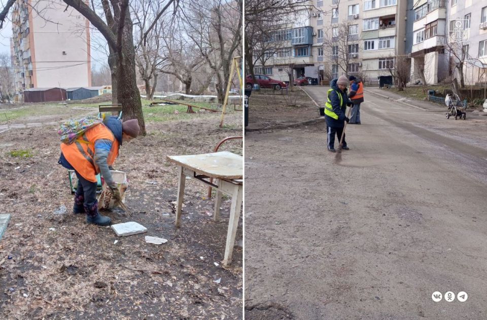 На выходных коммунальщики провели уборку 30 дворов мариупольских многоэтажек