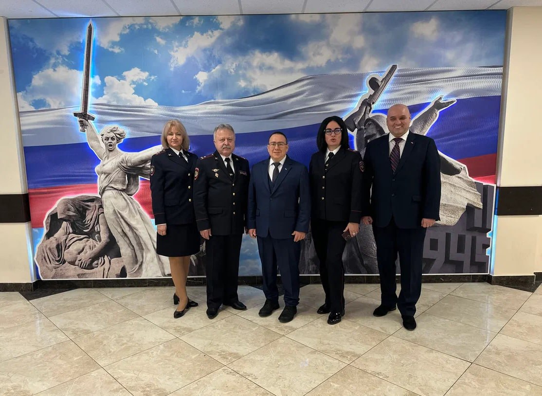 Андрей Крамар посетил конференцию в академии МВД