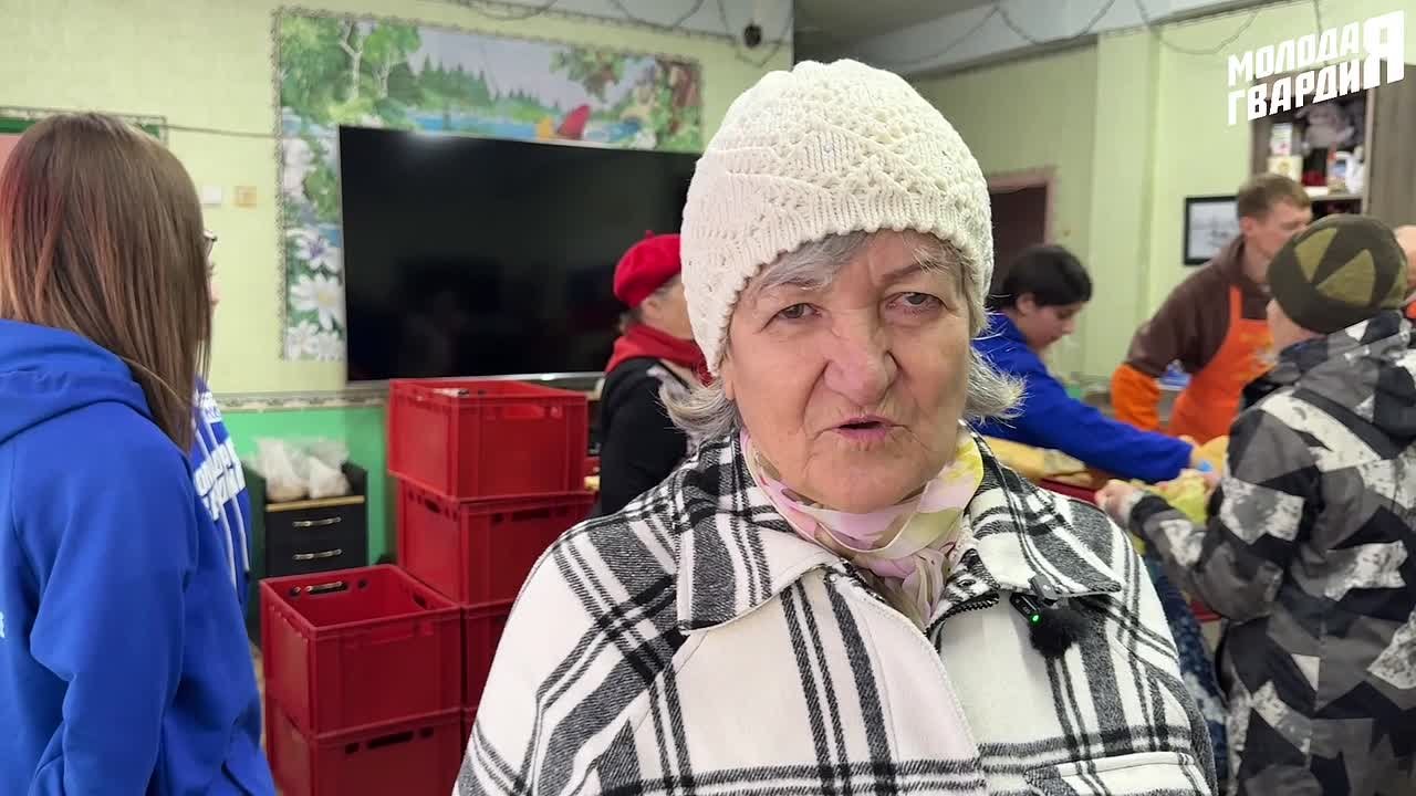 420 литров горячей каши.. Более 1500 хлебобулочных изделий