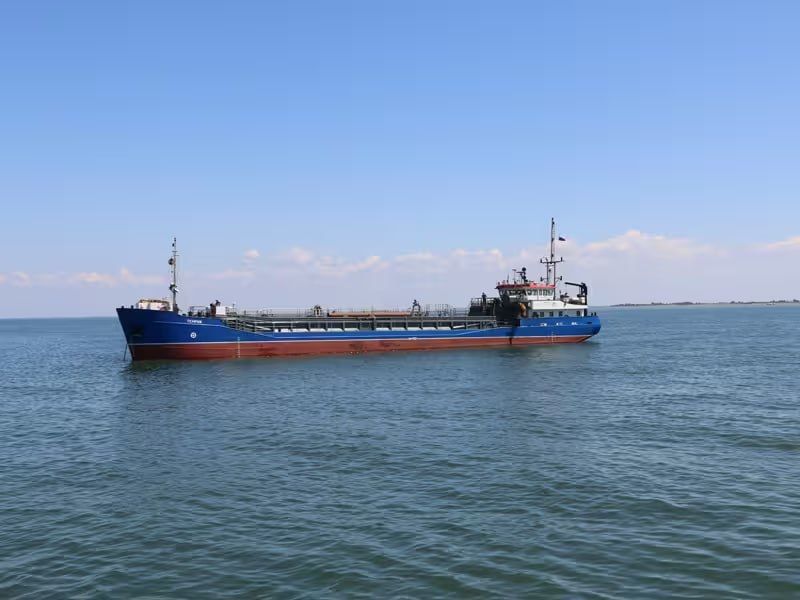 Судоходный канал углубят. Ищут подрядчика для проведения дноуглубительных работ с использованием самоходного трюмного землесоса на подходном канале мариупольского морского порта