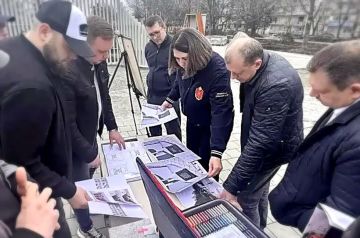 Сквер 40-летия Победы в Мариуполе готов на 45%