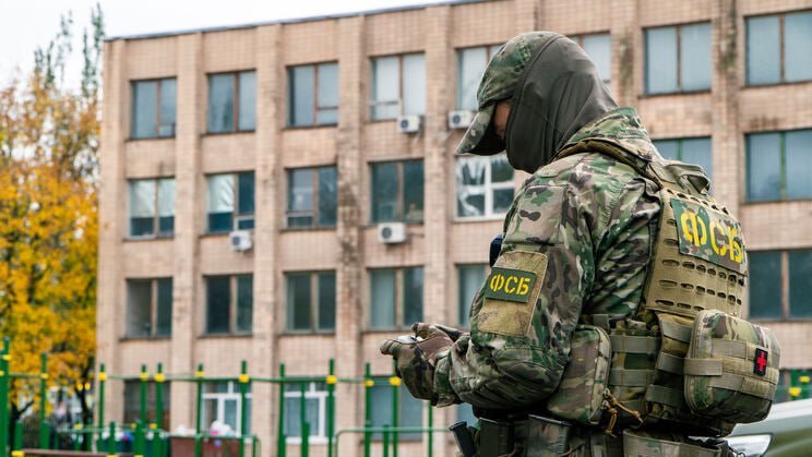 15-летний житель Мариуполя обвиняется в заведомо ложном сообщении об акте терроризма