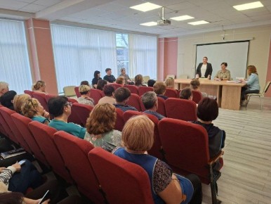 Сегодня в рамках партийного проекта «Мир Возможностей» от партии «Единая Россия» состоялась встреча заместителя руководителя Управы Ильичевского внутригородского района города Мариуполь Соломиной Татьяны совместно с...