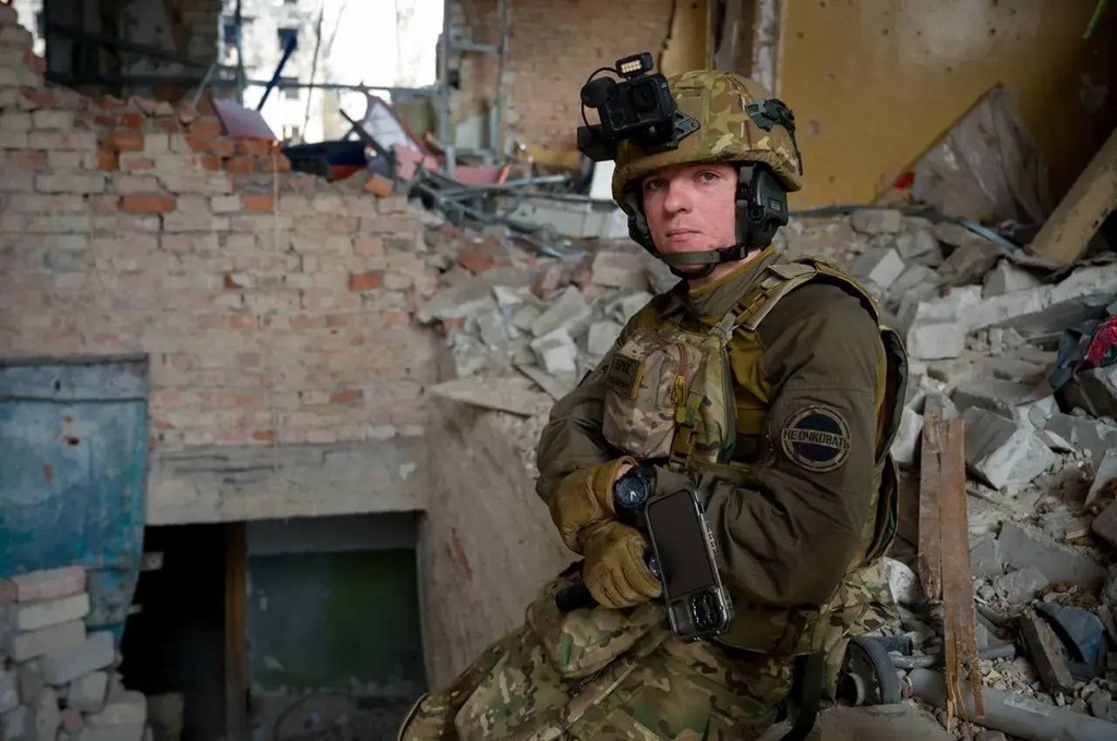 Александр Симонов: «Мы документируем людей, которые делают нашу страну ещё более великой. Их портреты, судьбы, истории и подвиги»