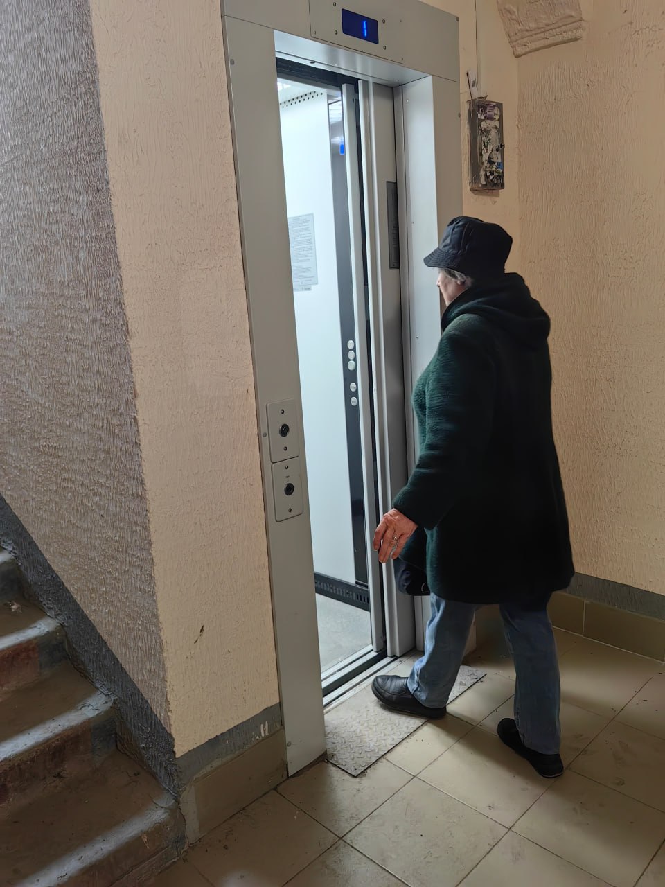 «Лифтовая лотерея»: кто-то едет, кто-то идет…