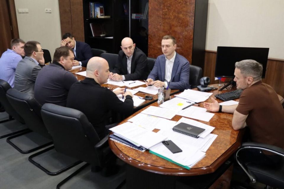 В Правительстве обсудили развитие экономики и Мариупольского порта