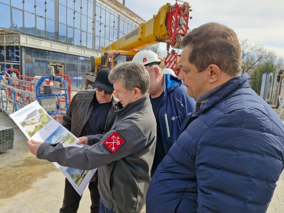 Мариуполь с рабочим визитом посетил вице-губернатор Санкт-Петербурга Игорь Потапенко